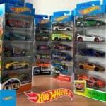 Pacote 5 Carros Sortidos, Hot Wheels, Mattel, Multicor - não é possível escolher as cores