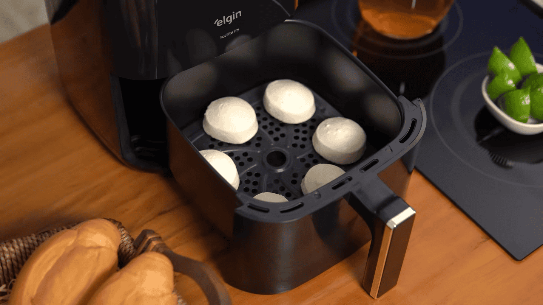 7 Air Fryers Baratas e Poderosas para Comprar na Black Friday e Garantir o Melhor Custo-Benefício 7 Air Fryers Baratas e Poderosas para Comprar na Black Friday e Garantir o Melhor Custo-Benefício