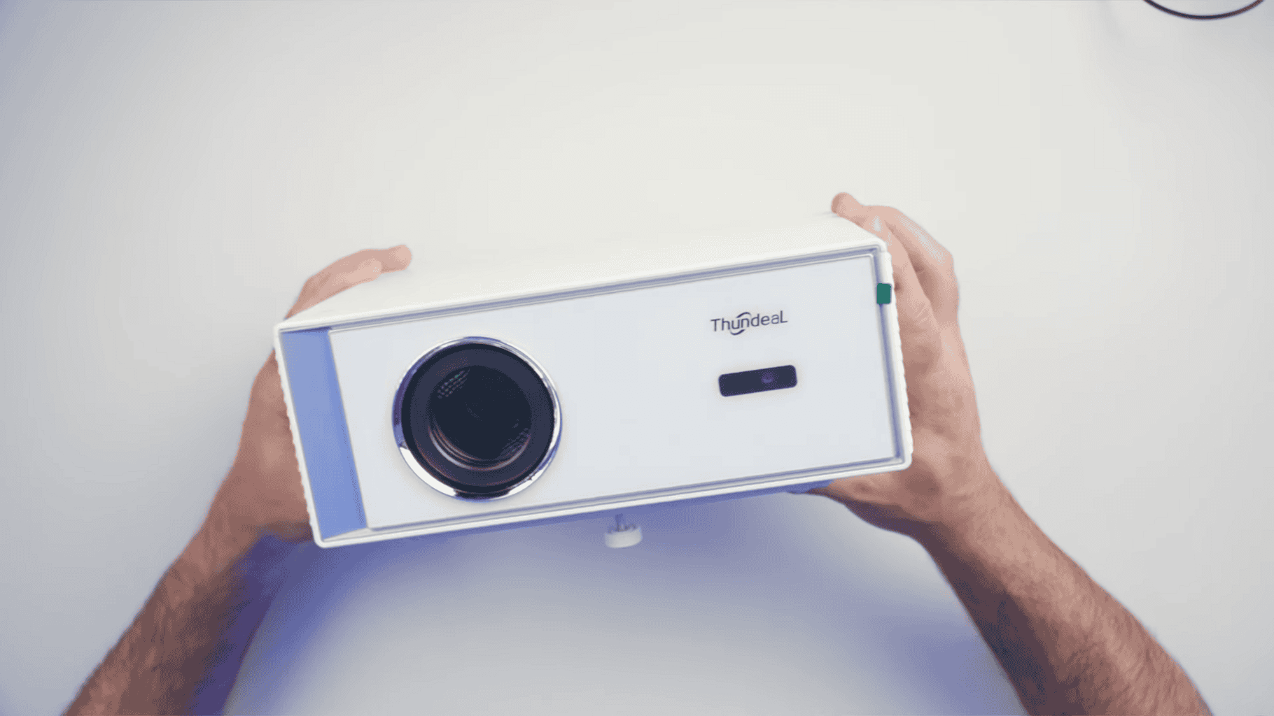 Projetor Thundeal TD95W: o Melhor Custo-Benefício de 2025 por Menos de R$700 Projetor Thundeal TD95W: o Melhor Custo-Benefício de 2025 por Menos de R$700