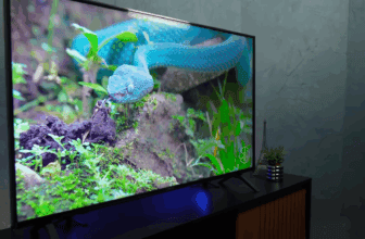 LG 2025 UA8550 vs TCL C6KS: Mini LED perdendo para LED? Comparativo lado a lado definitivo