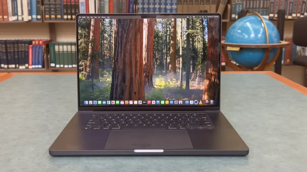 MacBook Pro 16: Vale a Pena Trocar o Notebook Pelo Modelo Maior da Apple?