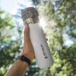 Garrafa Térmica Quick Flip Stanley 710ml Go Bottle Branco Cor Polar