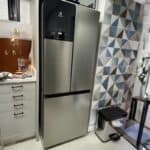 Geladeira Electrolux Frost Free Inverter 480L Efficient AutoSense 3 Portas Inox Look (IM7S) 127V