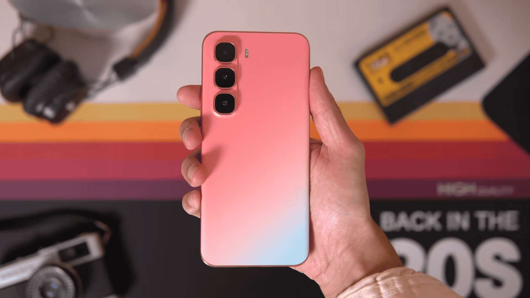 Infinix Hot 60 Pro Plus: o celular mais fino do mundo com tela OLED 1.5K e 144Hz