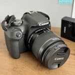 CÂMERA EOS T7+ COM LENTE EF-S 18-55