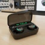 Fone De Ouvido Sem Fio Bluetooth F9-5 Pares Som Imersivo Powerbank Moderno Bateria Longa Duração Academia Compativel Com Todos Celulares