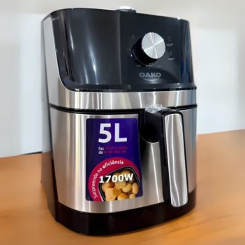 Fritadeira Air Fryer Dako 5 Litros Preto/inox Com Painel Analógico E Potência De 1700w 127V