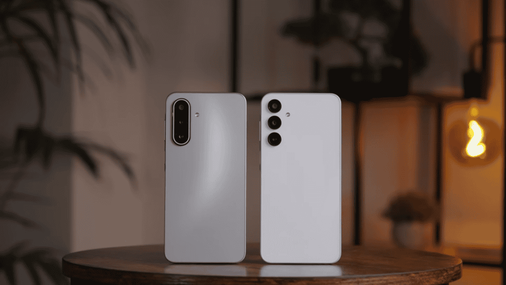 1. Telefones celulares com câmeras triplas e quádruplas em fundo com decoração moderna.