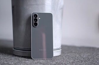 Galaxy A56 se destaca como o celular mais equilibrado de 2026 para quem quer economizar sem abrir mão de qualidade