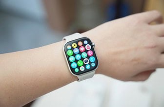 Redmi Watch 6 estreia com tela gigante, bateria de 24 dias e visual premium