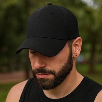 Boné Liso Básico Resina Microfibra Aba Curva Snapback Regulável
