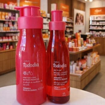 Kit Tododia Morango e Baunilha Dourada com Body Splash (2 produtos)