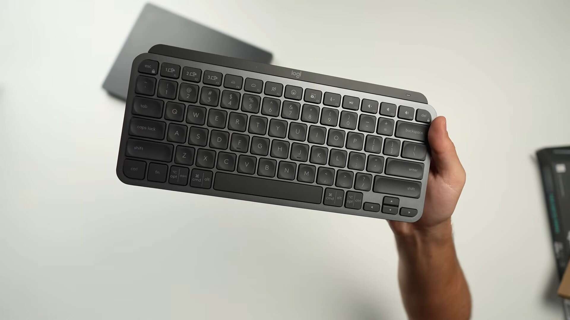 logitech mx keys mini o melhor teclado custo beneficio para mac e windows Logitech MX Keys Mini: O Melhor Teclado Custo-Benefício para Mac e Windows?