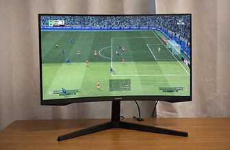 Monitor Samsung Odyssey G5 32” QHD 165Hz Curvo: unboxing, conexões, medidas e vale a compra?