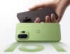 OnePlus 15T tem design confirmado nas cores verde e marrom e chega ainda este mês
