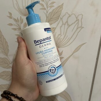 Bepantol Derma Hidratante Corporal, Loção Hidratante e Restauradora para Pele Seca, 400ml