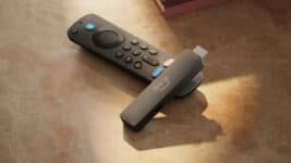 Novo Fire TV Stick HD 2026: mais rápido, menor e com mudanças que impactam o uso