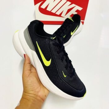 Tênis Nike Uplift SC Masculino