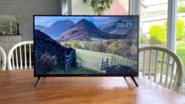 TCL S5K 32”: A TV Mais Barata do Brasil com Google TV Vale a Pena?