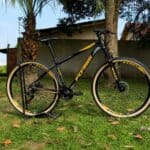 BICICLETA ARO 29 MASCULINA FORSS ALUMINIO 5.0 21V - Preto Fosco+Amarelo