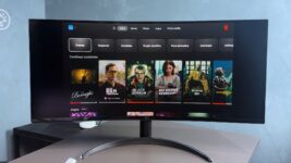 LG Smart Monitor SR60QC-B vale a pena em 2026? O monitor ultrawide com sistema WebOS realmente substitui uma TV?