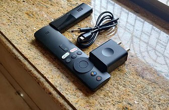 Xiaomi TV Stick 4K Vale a Pena em 2026? O Melhor Dispositivo Barato Para Transformar Sua TV em Smart