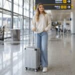 Ygm Malas Mala De Viagem 2070 Prateado 55 Cm X 35cm X 25cm 10kg Abs Rodinhas 360 Leva Na Cabine Do Avisão Resistente