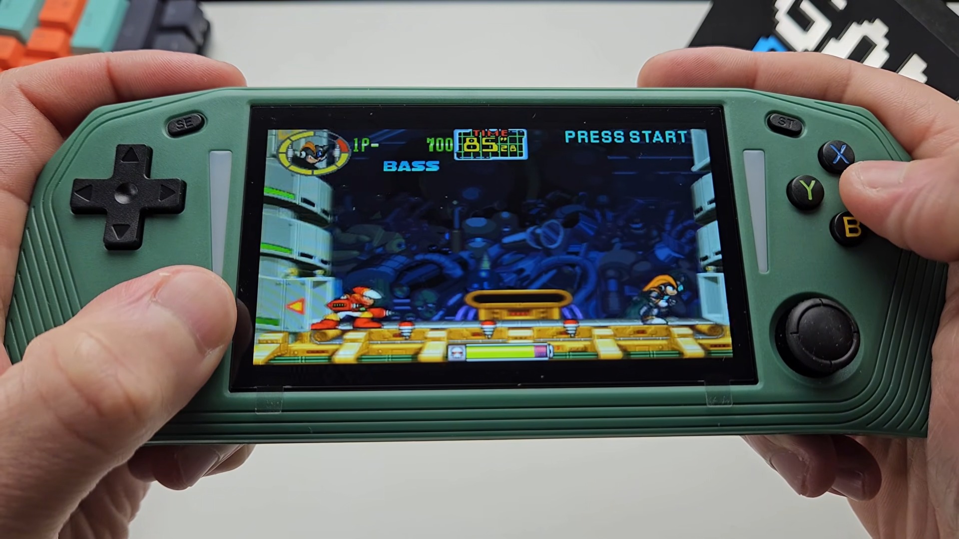 COMPREI o VIDEOGAME PORTATIL Da COPA DO MUNDO Que CONECTA NA TV e Controles 8 10 screenshot COMPREI o VIDEOGAME PORTATIL Da COPA DO MUNDO Que CONECTA NA TV e Controles 8 10 screenshot