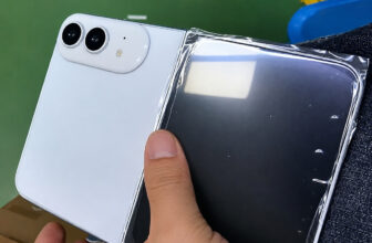iPhone Fold Aparece em Novo Vazamento na Cor Branca e Mostra Possível Visual do Primeiro Dobrável da Apple