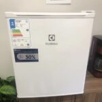 Frigobar Electrolux 47L Efficient com Controle de Temperatura Cor Branca EM50