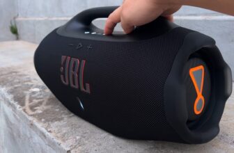 JBL Boombox 4 vale a pena? Review completo da caixa de som portátil com 210 W, bateria removível e som ainda mais potente