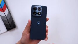 Moto Edge 70 Pro vale a pena em 2026? Review completo do topo de linha da Motorola que surpreende em desempenho, câmeras e bateria