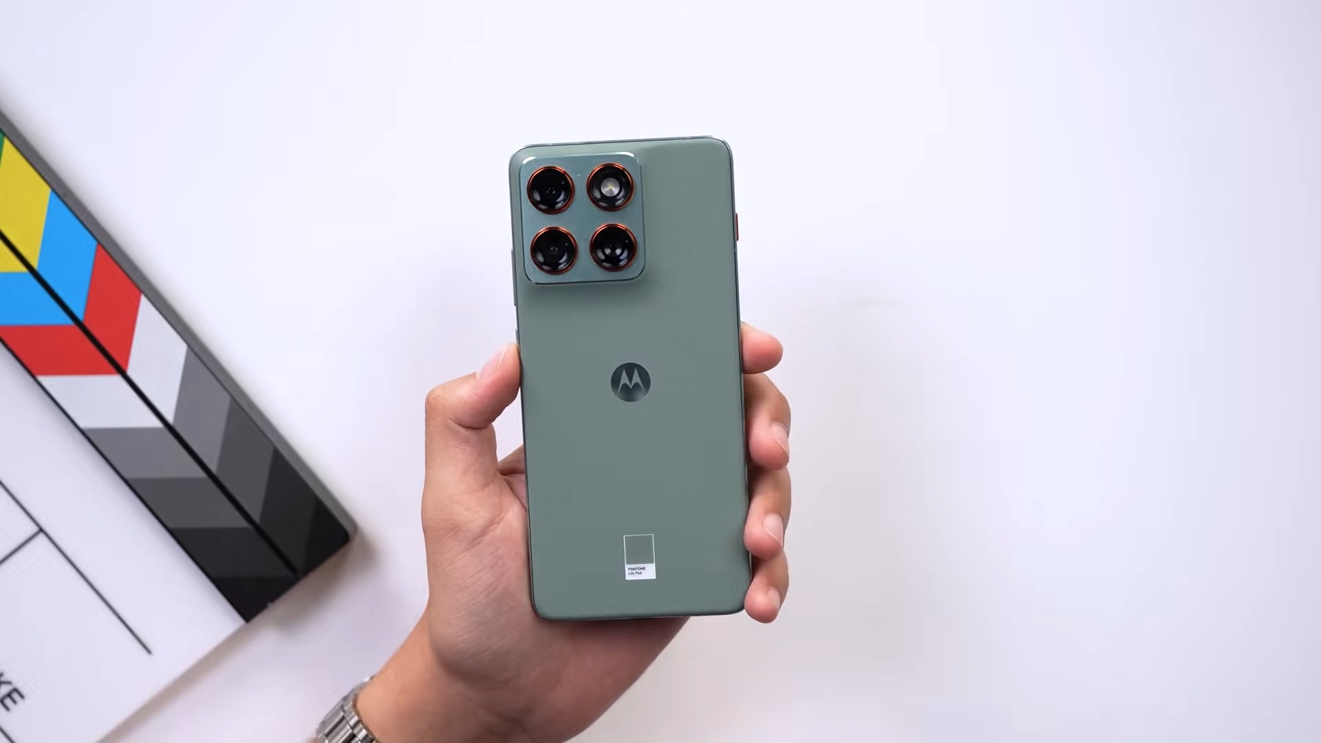 moto edge 70 vale a pena review completo do celular que virou o novo fenomeno do custo beneficio em 2026 Moto Edge 70 vale a pena? Review completo do celular que virou o novo fenômeno do custo-benefício em 2026