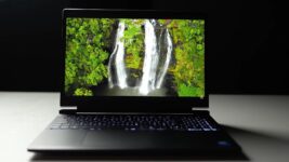 Alienware 15 chega ao Brasil com RTX 3050 e preço de R$ 5.999