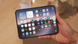 iPhone Duo: review completo do novo dobrável da Apple com tela de 7,6", Touch ID e câmeras de 48 MP