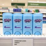 Secret Kit Desodorante em Gel Invisível Antitranspirante Lavanda com 4 Unidades 45g