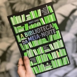 A Biblioteca da Meia-Noite Capa comum