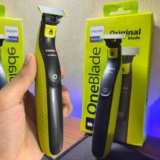 Aparador e Raspador de Pelos Philips OneBlade com 3 Pentes QP2724/10 À prova d’água – Bivolt