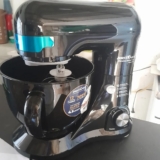 Batedeira Planetária Turbo Power Plus Bbp760p Britânia Cor Preto Frequência 60