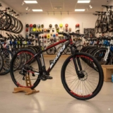 Bicicleta aro 29 Dropp Z3 Alumínio Shimano 21 vel marchas freio a disco mecânico com suspensão MTB