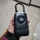 Bomba De Ar Car Air Pump Mini Compressor Portátil Calibra Encher Pneu De Carro Bike Moto Cor Preto USB