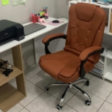 Cadeira de Escritório Presidente Base Cromada com Rodinha Fortt Liverpool Marrom – Cpf05-m