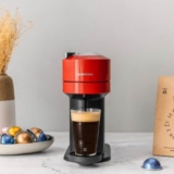 Cafeteira Automática Nespresso Vertuo Next Para Cápsulas De Café Vermelho Cereja