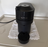 Cafeteira Espresso Nespresso Vertuo Pop Preta 220V