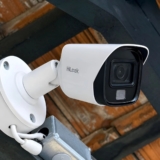 Câmera Bullet Thc-b127-lpc Fixa Luz Dupla 2mp Hikvision