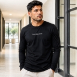 Camiseta Calvin Klein Manga Longa Institutional Grey Preta