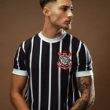 Camiseta Corinthians Retrô Escudo Bordado Masculina – Coimbra