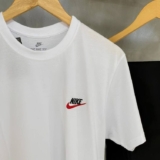 Camiseta Nike Sportswear Club Masculina