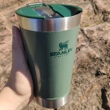Copo Térmico Cerveja Com Tampa Stanley Verde 473ml