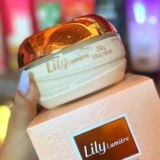 Creme Acetinado Hidratante Desodorante Corporal Lily Lumière 250g